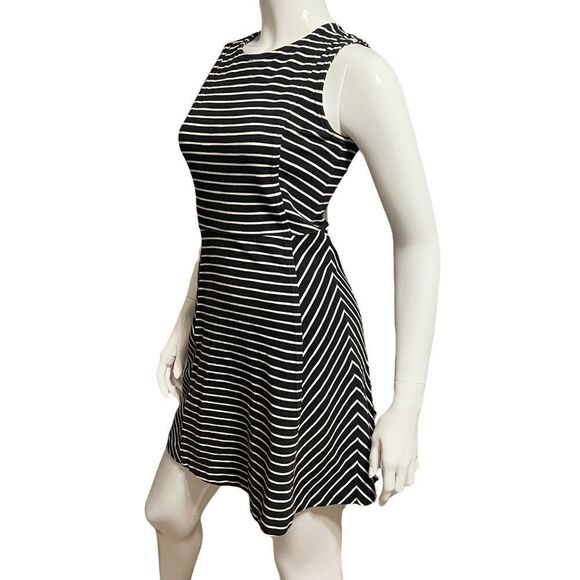 J.Crew Black Mini Dress with white stripes Stretchy Sleeveless  size 0 - Picture 4 of 10